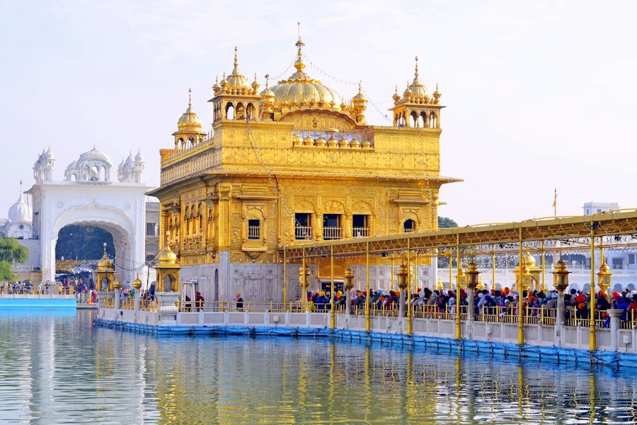 Jalandhar to Amritsar Airport taxi