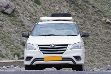 Toyota Innova crysta